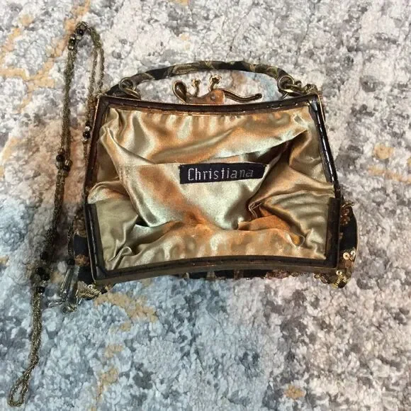 CHRISTIANA BEADED HANDBAG WITH GECKO CLASP! EUC! - Picture 6 of 6